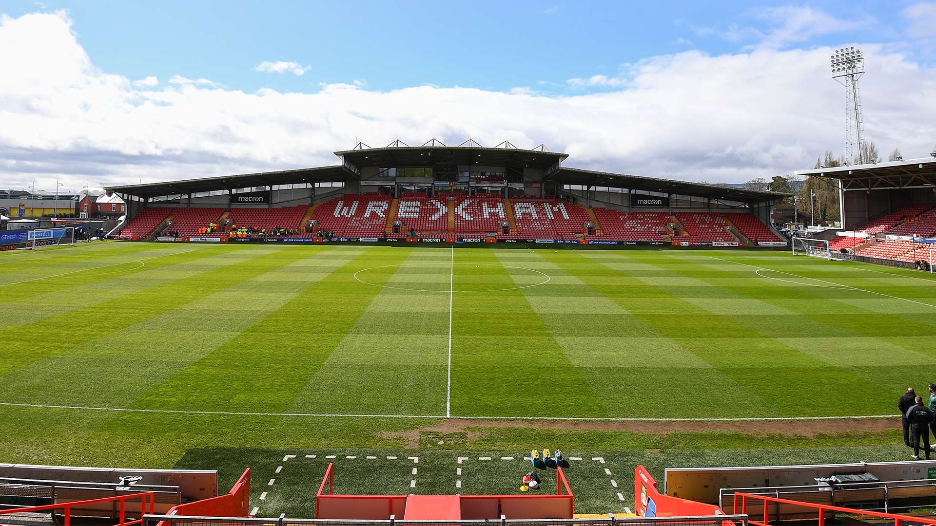 联系在球衣 联系在球衣